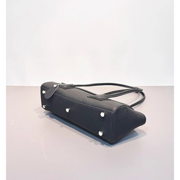 Elegance Bag โ A Timeless Icon of Style - Picture 10 of 11